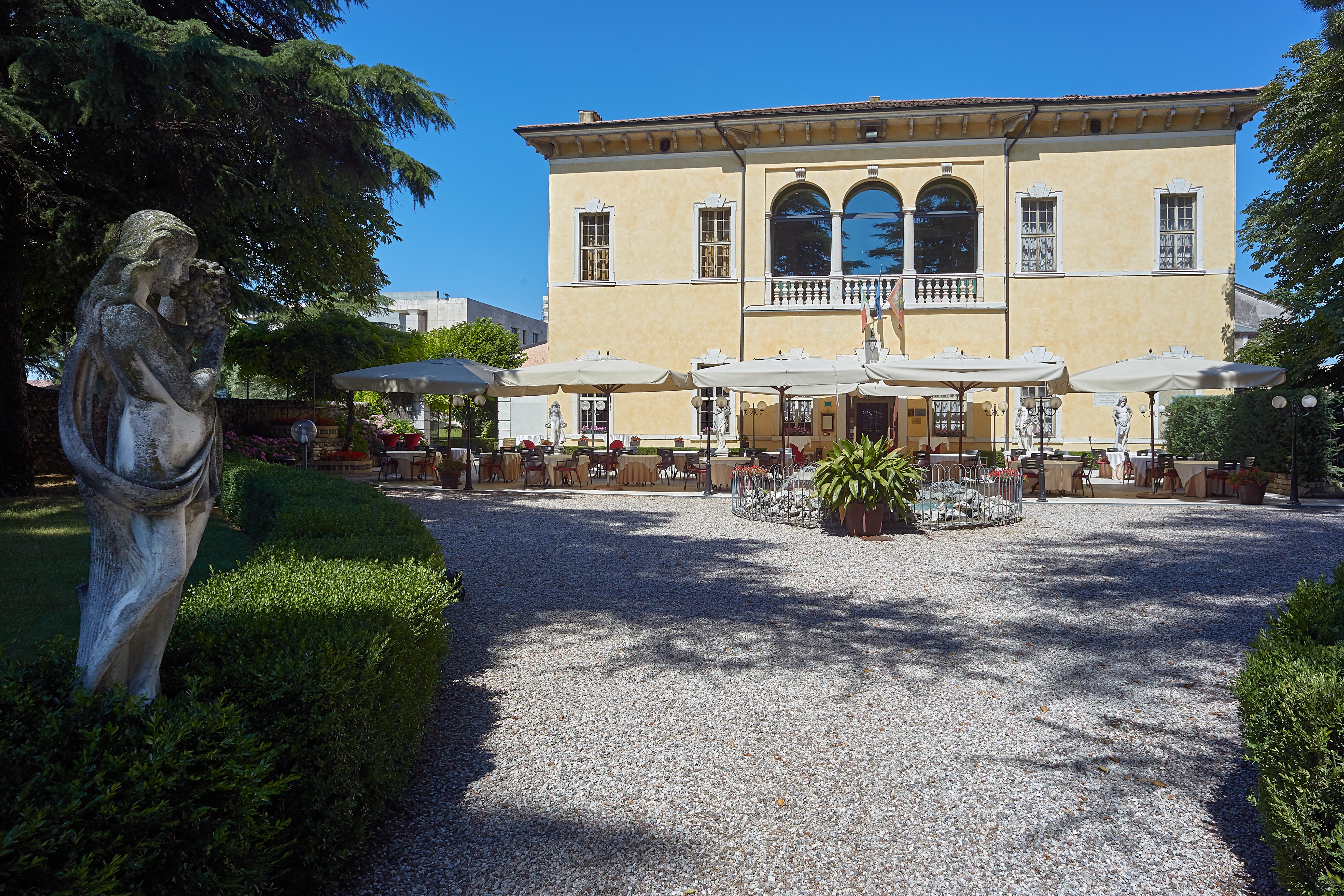 Villa Quaranta Tommasi Wine Hotel & Spa Pescantina Exteriör bild